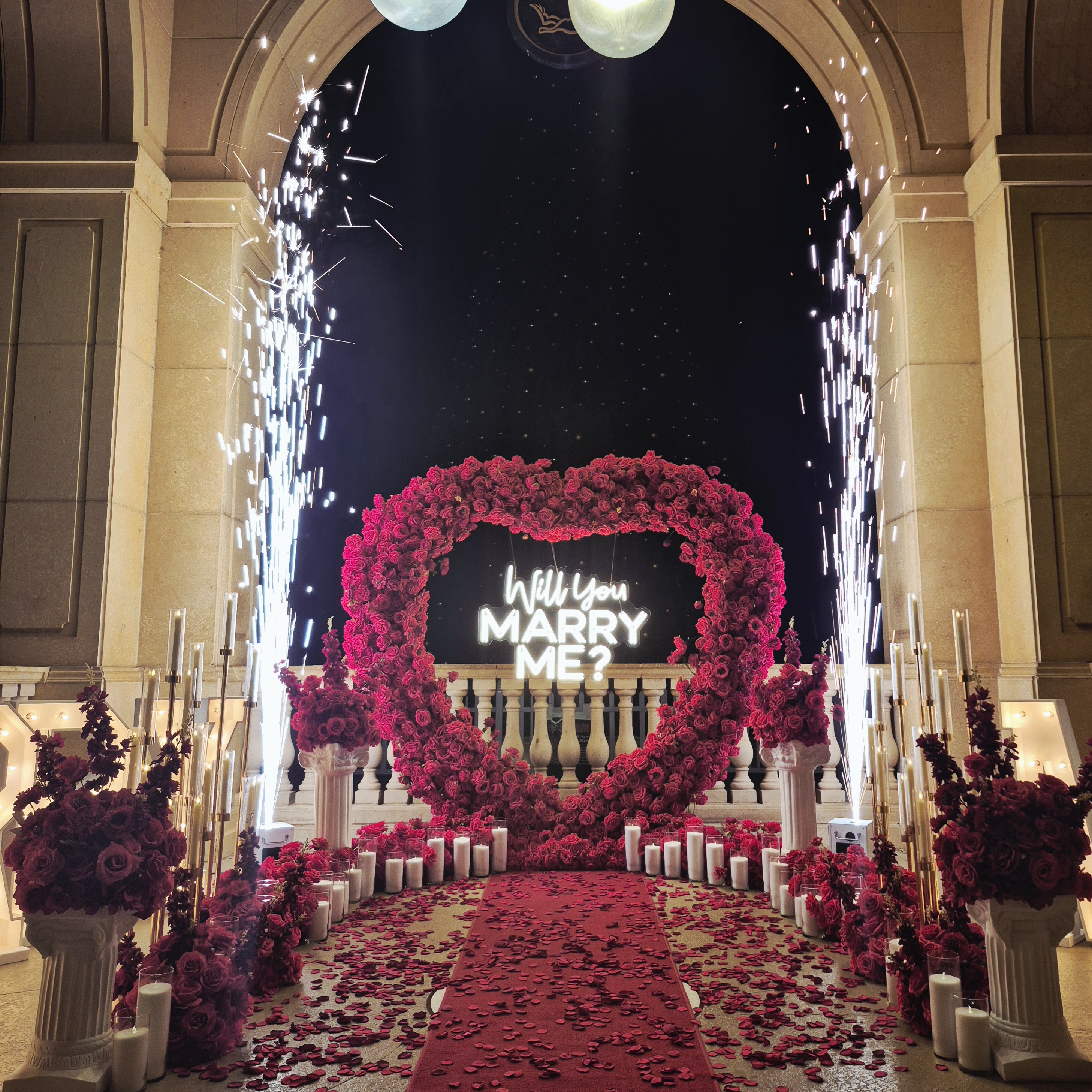 #R0052 - Red Deluxe Set & Sparklers , $950.00 Red Deluxe Set & Sparklers